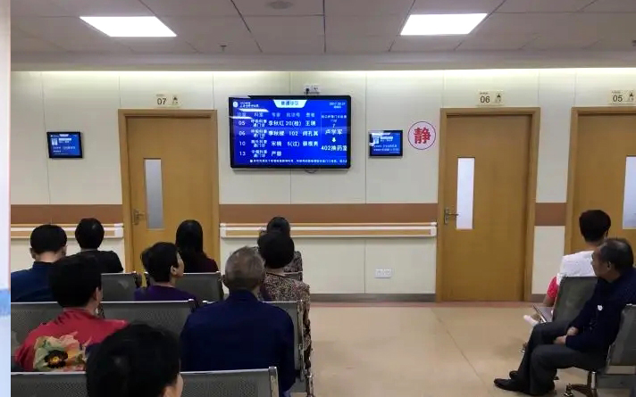 從科學的角度講衛生間的門向里開好還是向外開好呢？