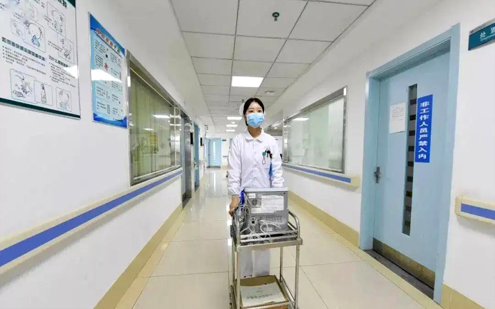 鋼質(zhì)潔凈門優(yōu)缺點有哪些，如何選擇更符合醫(yī)院需求？